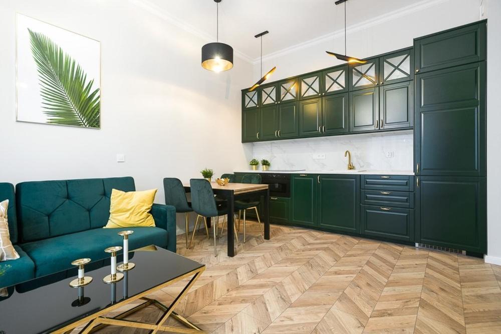 Glamorous Apartment Old Town Cracow كراكوفيا المظهر الخارجي الصورة